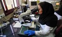 بازدید مدیر بیمارستان لقمان حکیم از آزمایشگاه بمناسبت گرامیداشت روز علوم آزمایشگاه