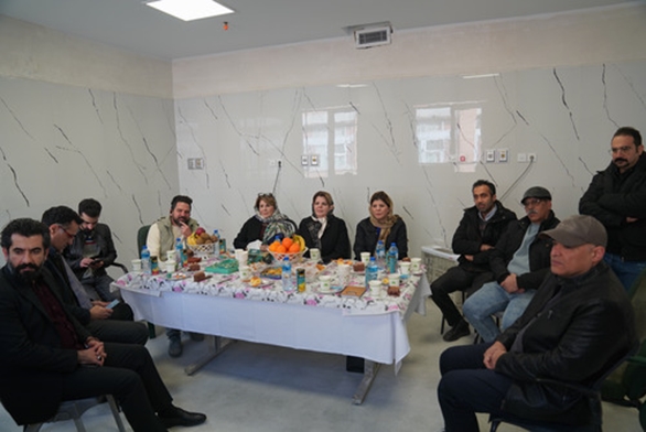  نشست بررسی روند پیشرفت پروژه درحال ساخت کلینیک ویژه طبیب نرگس السادات زاهد