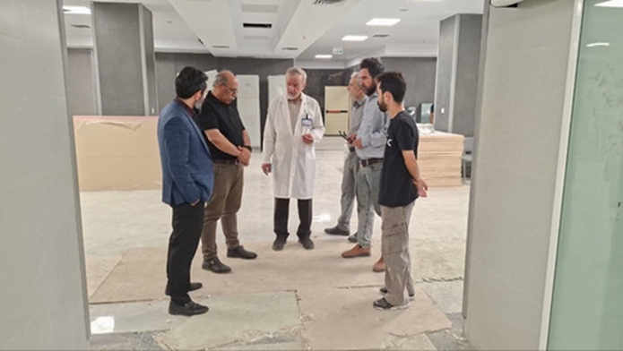بازدید رئیس مرکز پزشکی لقمان حکیم از پروژه کلینیک ویژه طبیب نرگس السادات زاهد 